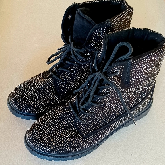 Rock & Candy Studded Rhinestone Black Biker BootsFaux fur linedWomen's Size 9 - Picture 3 of 12